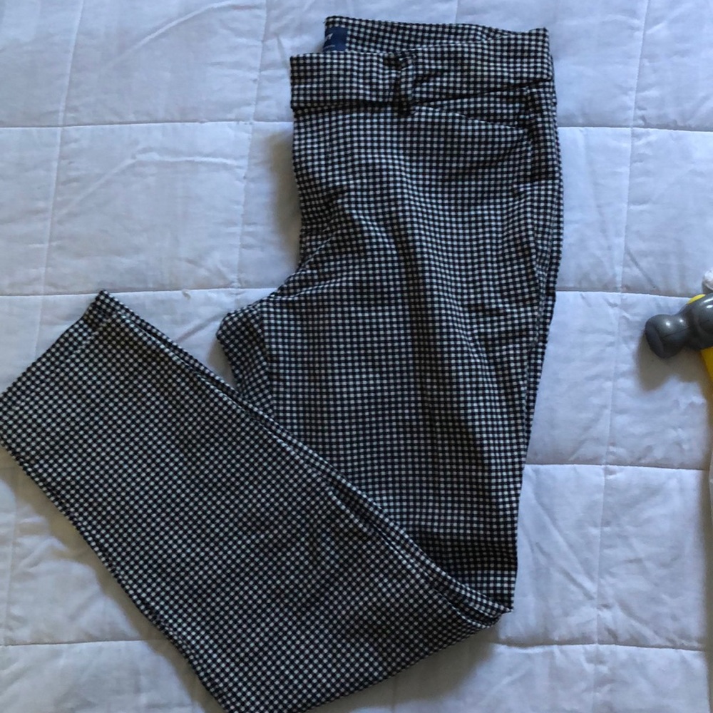 Black and white Pixie cut pants